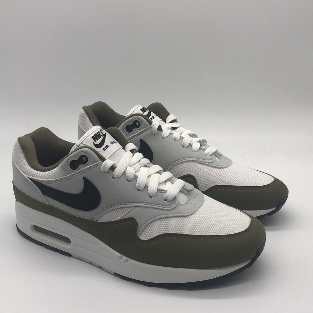 New Mens Nike Air Max 1 White/Black/Green FD9082-102 NWOB - Picture 2 of 5
